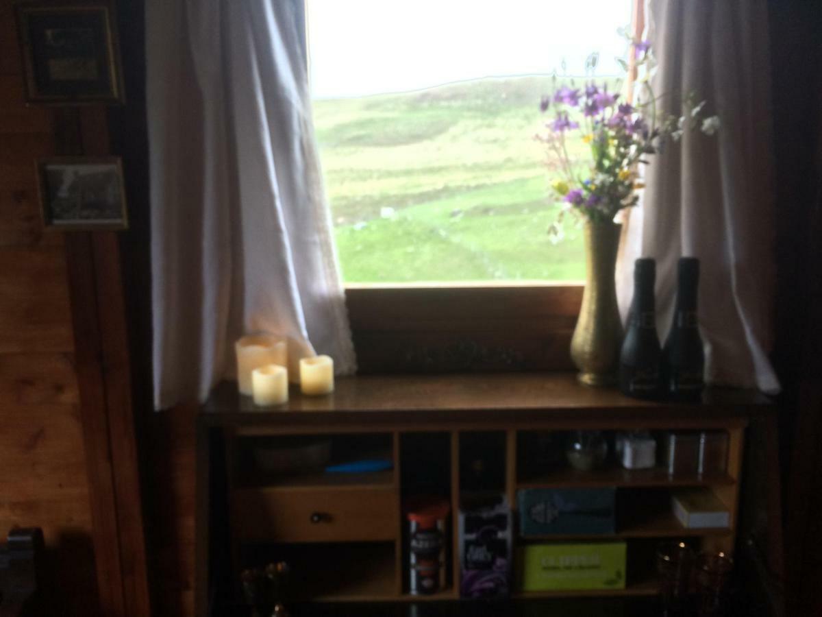 Eco Crofters Wagon By The Beach Oldshoremore 외부 사진
